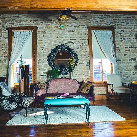 Upstairs Inn Hico Εξωτερικό φωτογραφία