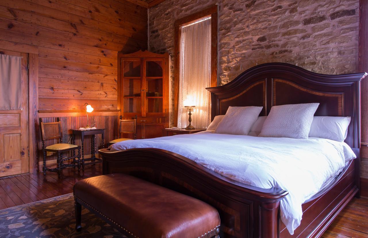 Upstairs Inn Hico Εξωτερικό φωτογραφία