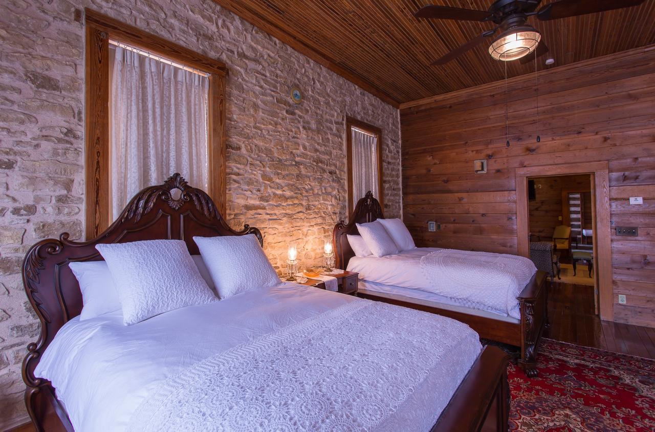 Upstairs Inn Hico Εξωτερικό φωτογραφία