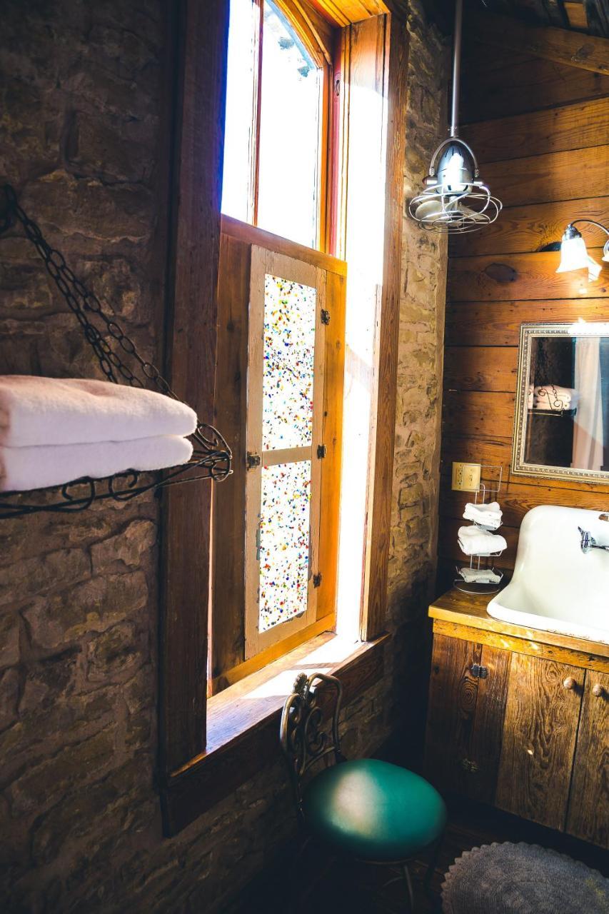 Upstairs Inn Hico Εξωτερικό φωτογραφία